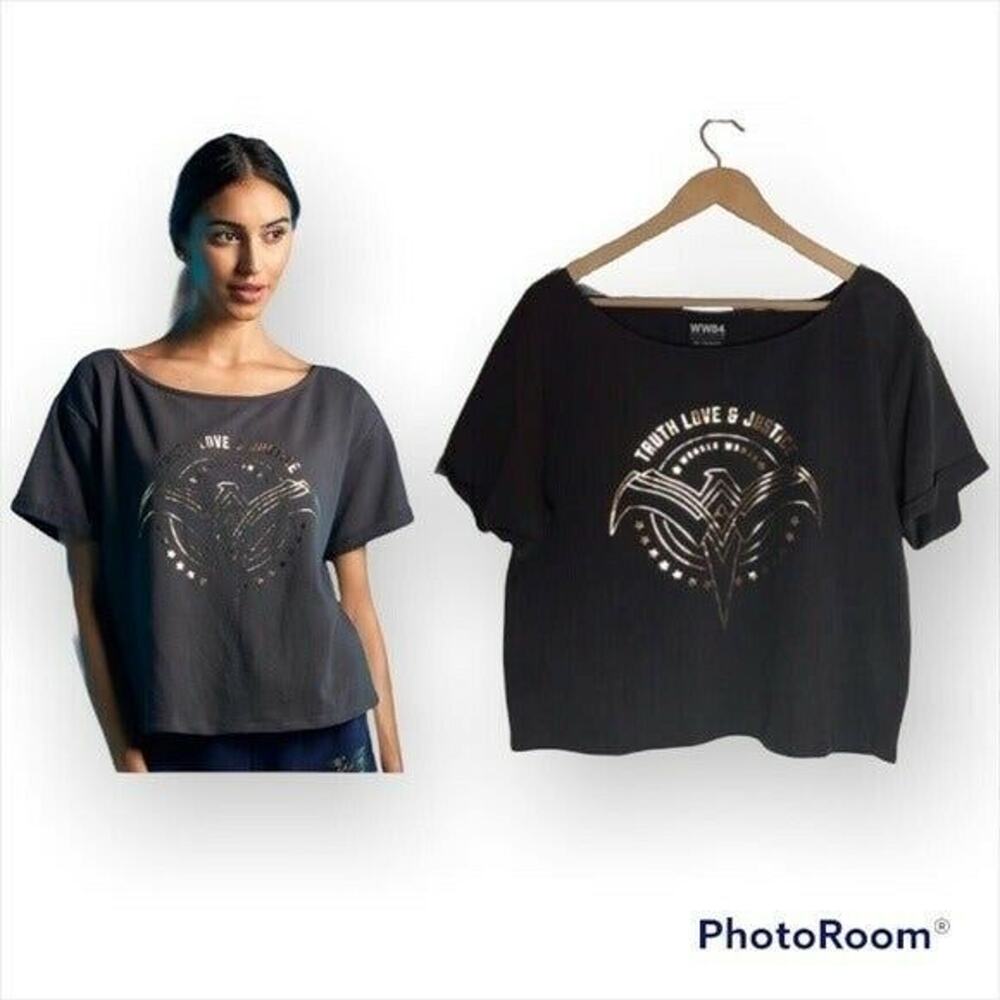 Her Universe Wonder Woman WW84 NWT Women's Junior Small Cropped Lounge Top